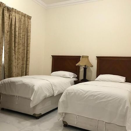 Al Majarah Residence 沙迦 外观 照片