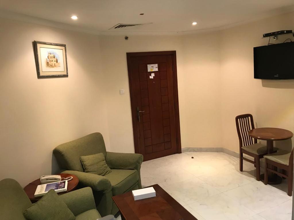 Al Majarah Residence 沙迦 外观 照片